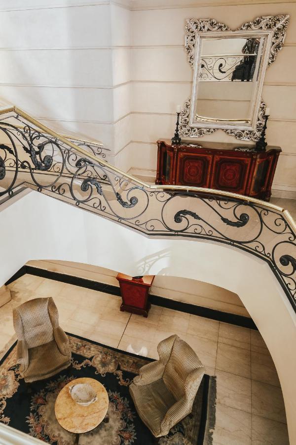 Diplomatichotel เมนโดซา ภายนอก รูปภาพ Staircase