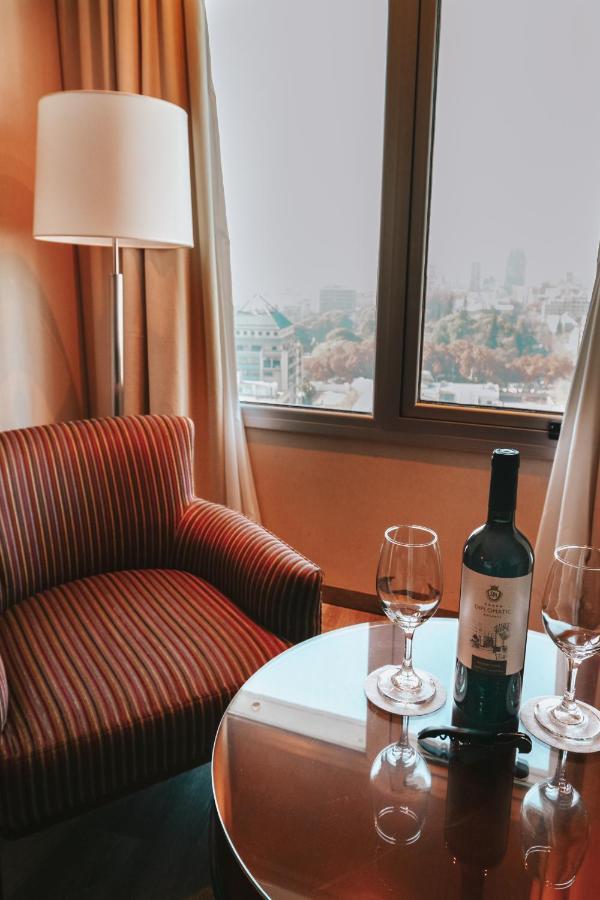 Diplomatichotel เมนโดซา ภายนอก รูปภาพ A room at the hotel